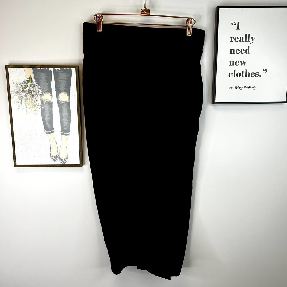 Peter Nygard Slims Black Capri‎ Pants SZ M